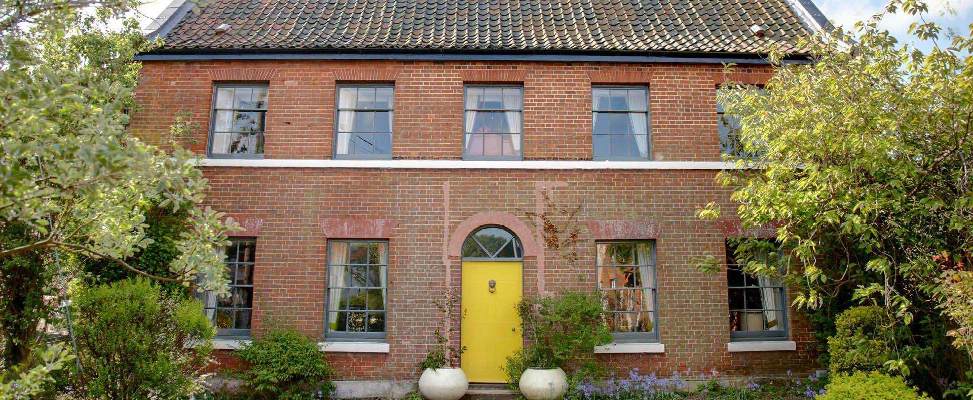 CarringtonhouseHeroImage1